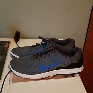 Nike men's running shoes size 13